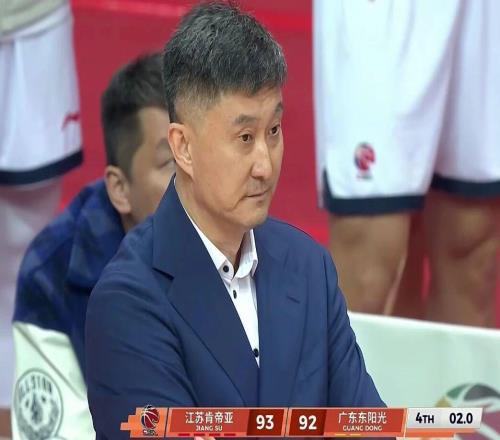 CBA���ţ��ŷ潵�͹㶫����Ŀ�������������ŷ���������ǩ������