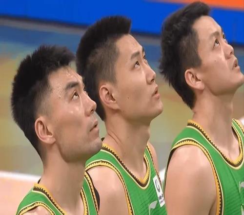 �ڸ꿨λս���룡�������ϻ������������ֵ��Ա���Ϊɶ���ض���