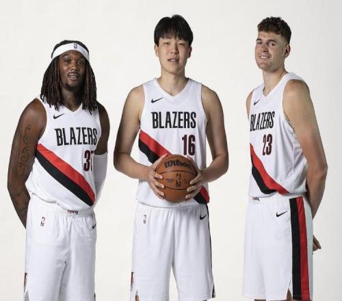 ������11697�Ʒ��촬������������8�����ɭ����ֵ+1���ȿ��ָ�