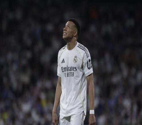 ķ�����״�һ��4������û��������4���׷�����1ƽ3��