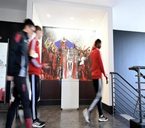 ·�����������U18��˧������Խ����ݶӵ�԰��Խ����һ�߶�