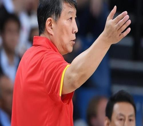 ��5���µļ�ѵ�ڣ��й�Ů������������ս��³���ɰ��ڴ�һ��