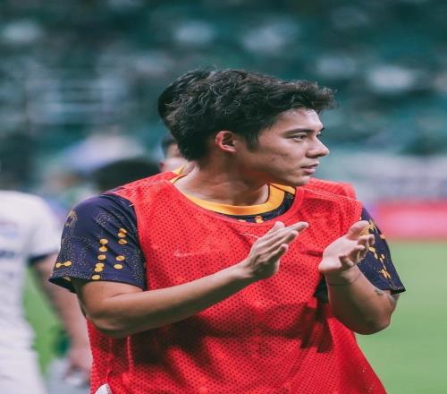 ԭ�����������Ķ���������˧���г�4���ӽ�һ�������ǻ�����Ȯ��