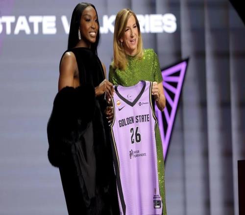 ��ʿŮ��ѡ��ҹ����������׷����������͸�����������һ������ǩ