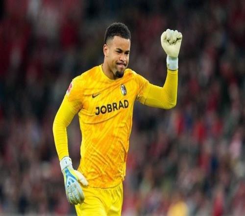 ����գ���ͼ��¬�ڲ�������������Ԯ����������Ԥ�ƽ���ת��