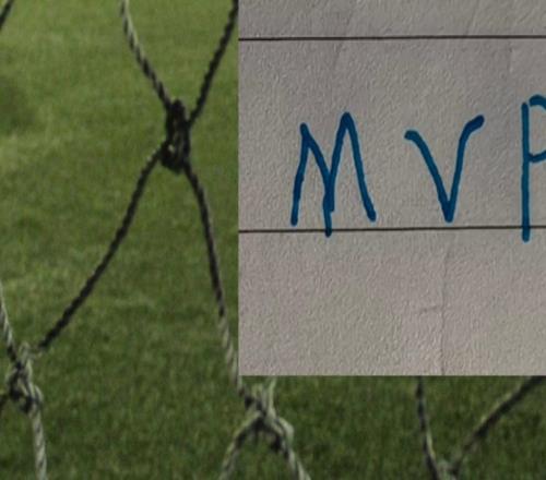 �����ǵ�һ����ǰ5�ֳɶ���3��Ա�õ�MVP�껨һ����û��