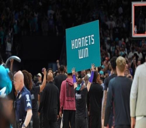 �Ȼ�Ʒ亨ս��ʱ���������߳Թϣ������̫��Ᵽ�