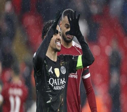 ������Ӣ������ɱ������������ս��˭�ܵ������