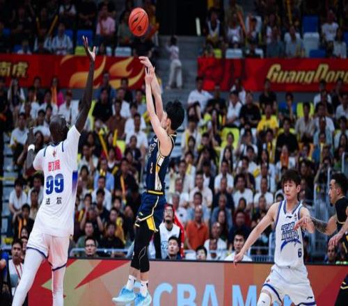 �㶫����ӭս������������ʤ����������ʽ�������ŷ�ȫ����סǰ��