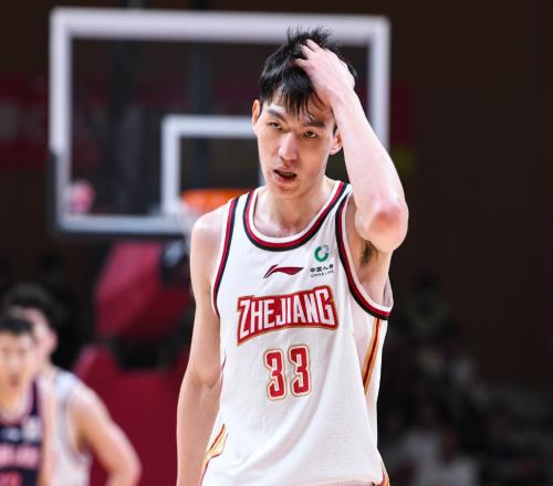号外！浙江男篮为吴前送出老将合同，昔日MVP去留未定，不差钱，球队地位不满！