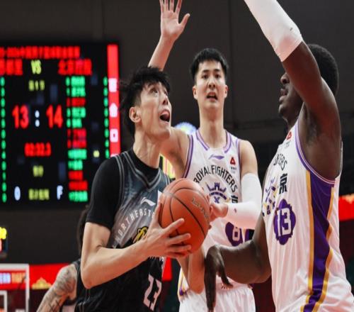 签约达成！北京首钢昔日弃将加盟CBA大黑马，对阵辽宁曾砍22+4+3