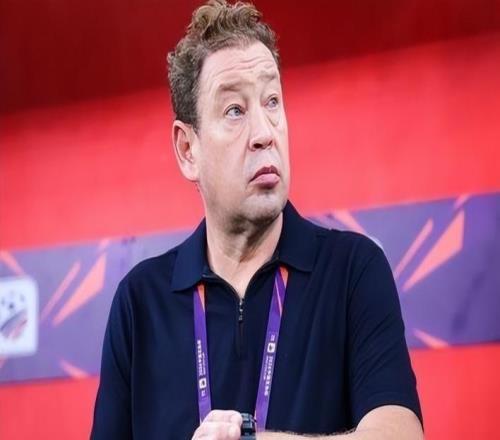 上海申花暴跌保级区！俄罗斯教练下课，媒体人：不如赌一手于汉超