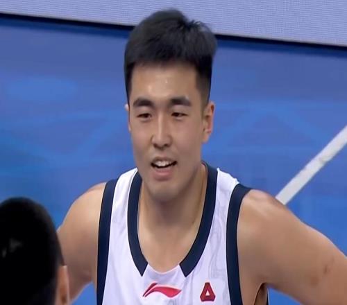 CBA综述：广东续约2人！深圳官宣顾全上任，最强外援宣布来中国打球