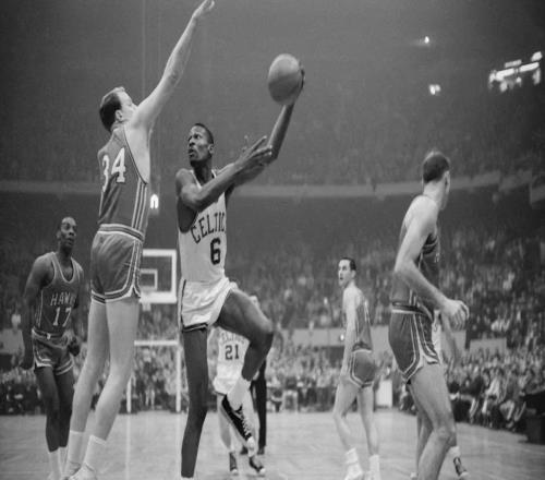 1960年凯尔特人王朝再克老鹰张伯伦空砍50+35仍难挡绿军
