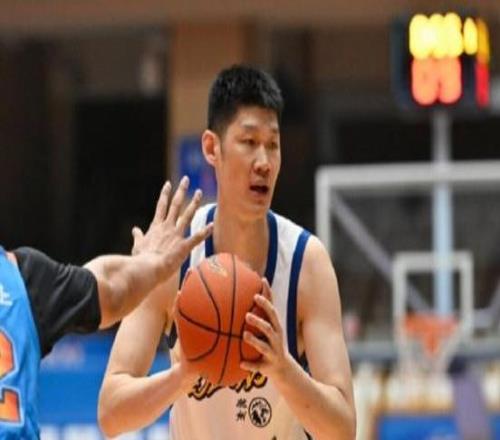 CBA浙江广厦男篮对于交易核心球员胡金秋持开放态度