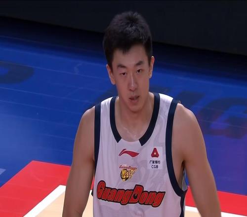 王少杰自宣回北控！NBL天赋中锋加盟广东队，宏远完成内线重建！