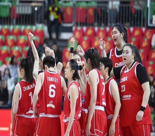 中国女篮险胜世界第八，两大首发合砍2分，1人将彻底告别世界杯