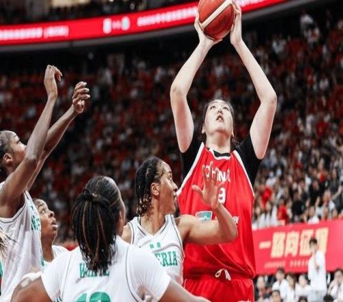中国女篮险胜尼日利亚，全靠张子宇为宫鲁鸣遮羞，技战术太拉胯