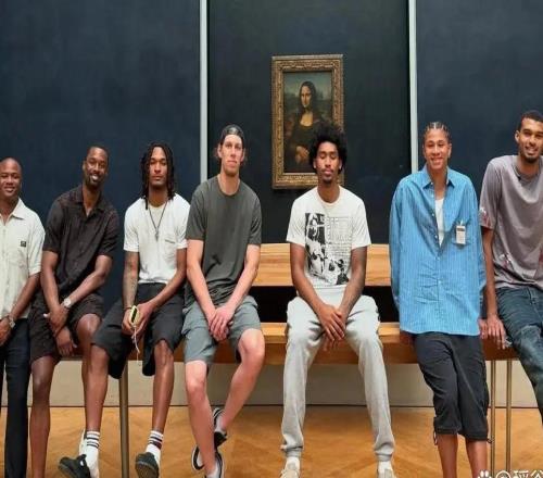 文班亚马一个人，撑起半个巴黎的NBA