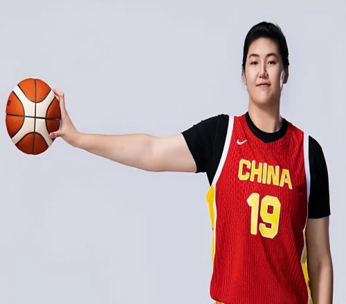 女篮7067尼日利亚球员评价：2人优秀，5人及格，5人低迷