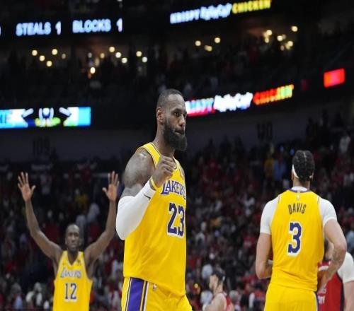 NBA生涯总薪资榜曝光：詹姆斯5.81亿领跑为何底薪去76人