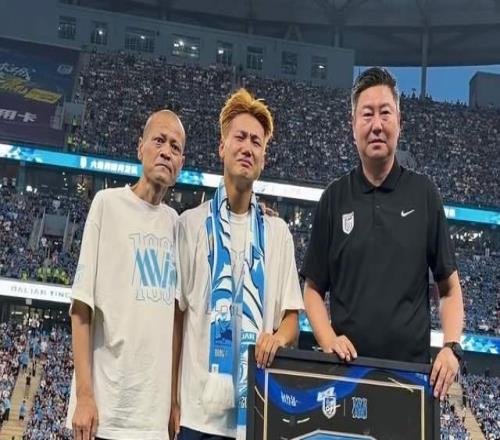 中国第一左后卫！21岁毛伟杰2数据已超杨希胡荷韬：想去留洋