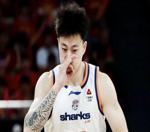 CBA重磅消息！北京首钢外援重返NBA，山东暂停引进王岚钦，广东男篮换王浩然失败，张镇麟最新发声