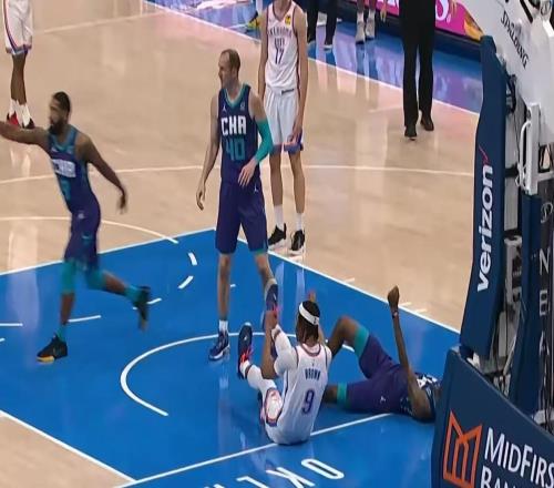恭喜广东队！NBA级内线大杀器有望加盟，这可是五号位的理想答案
