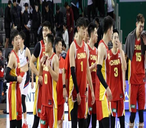 男篮出征14人大名单出炉！胡金秋“力压”杨瀚森，7大后卫争夺5席