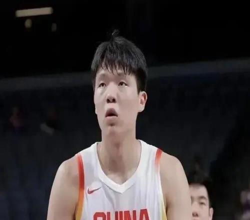 中国男篮vs卡塔尔12人大名单基本敲定！赵继伟国家队最后一舞，杨瀚森领衔三大内线，王俊杰盼爆发