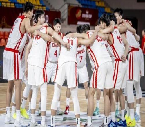 媒体人：U18男篮亚军颇具含金量这个时代没有投射一切都是白搭