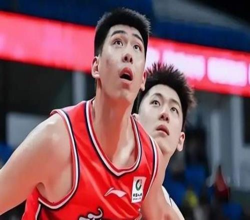 杜锋为何卸任体坛双人解读：徐昕出走爆发，动摇了广东队内信任