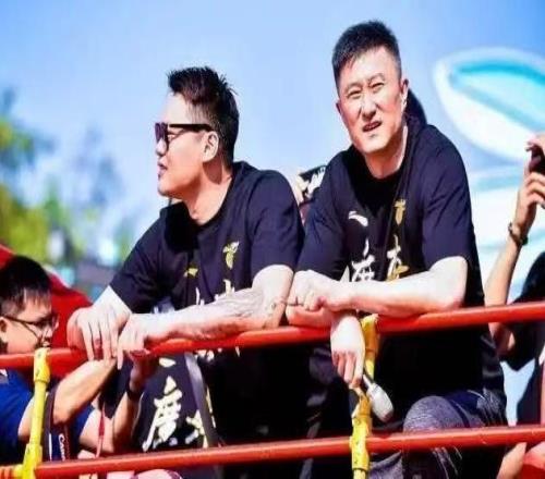 CBA杜锋改任广东男篮总教练，朱芳雨成为荣誉顾问