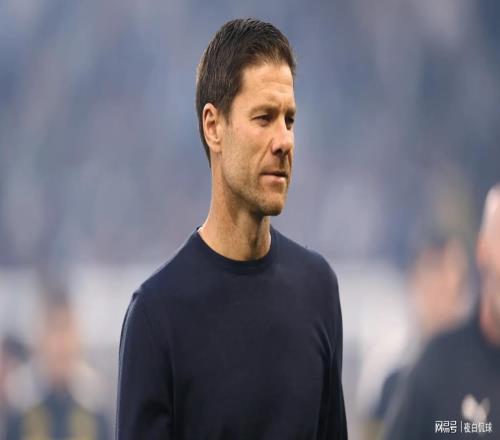 三次报价全部碰壁！切尔西转向皇马中场卡马文加，四大中场候选曝光