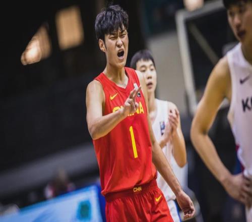 续约两年！广东第一前锋，无缘国家队...