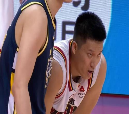 下家是吉林男篮！广东队被逼放走黄明依，宏远新四号位已敲定！