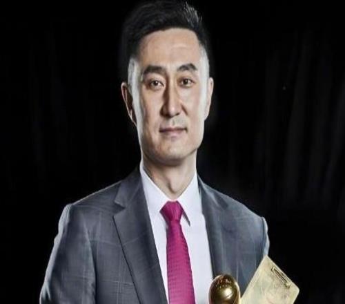 广东男篮官宣：功勋主帅杜锋转型成总教练新教练组组建仍在推进
