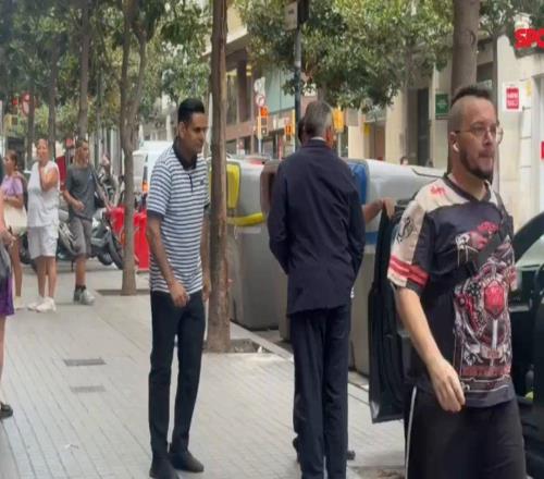 每体：巴萨副主席与利瓦科维奇共进午餐，庆祝加盟