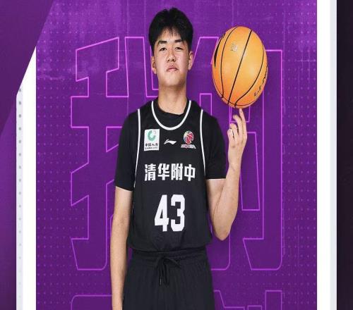 两战轰53+8！中国男篮又一15岁新星崛起：曾获赞广东最强小学生