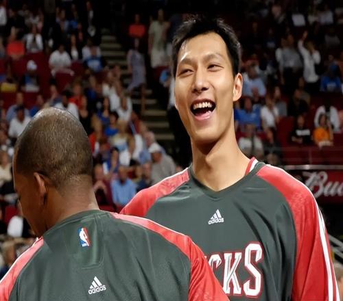 NBA07届6号秀易建联生涯6038分，前5顺位都拿到了多少分