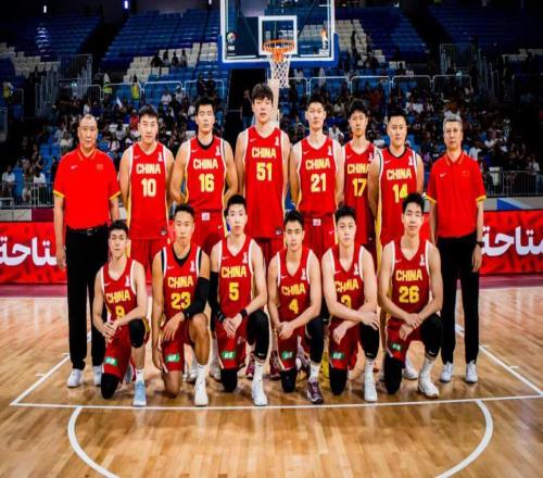 中国男篮8357大胜卡塔尔，三大优势明显，杨瀚森降维打击，球员评分：赵继伟4.8分