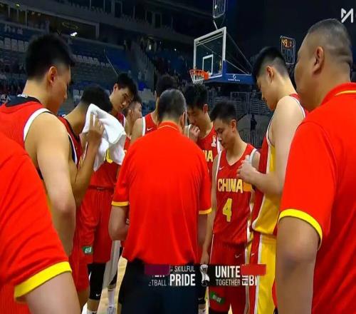 中国男篮26分大胜，杨瀚森15+8胡明轩12分，胡金秋10+8赵继伟低迷