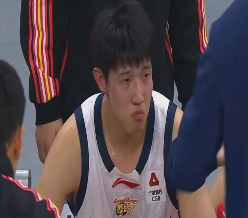 宏远速递！第二笔交易出炉，热身赛大胜广州，新主帅带外援进队