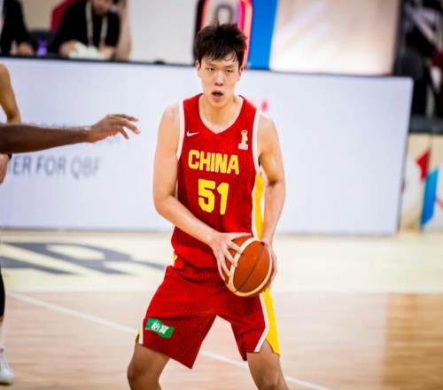 杨瀚森爆种胡金秋却成漏勺郭士强为何不学宫鲁鸣不用双塔