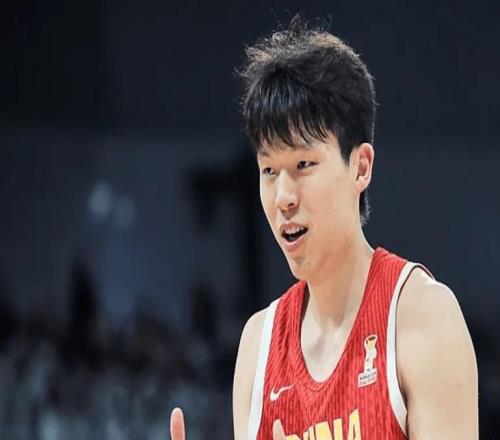 虐卡塔尔收获满满！杨瀚森高级货，胡明轩完美输出，赵嘉义精准！