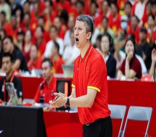 赢卡塔尔靠4点做得好！郭士强赛后复盘不留情面，下一场啃硬骨头