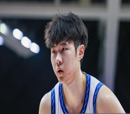 北控男篮完成赵嘉义注册C类合同还剩两年