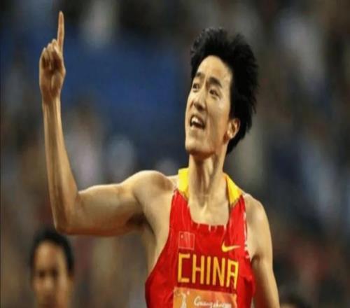 刘翔事件：体育的发展不能被权力所绑架！