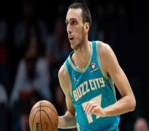 前雷霆首轮秀波库舍夫斯基：在考虑重返NBA但还需要提高球技