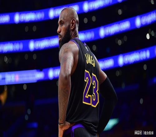 NBA名宿直言：詹姆斯加盟76人，损害了他自己历史第一人的讨论